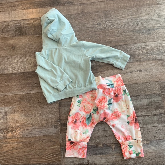 0-3 month Matching Set - Picture 3 of 6